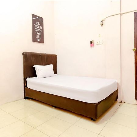 Oyo Life 1839 Samantha Kost Hotel Medan Exterior photo